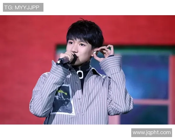 蒋圣龙的成长之路:从青涩少年到足球场上的闪耀明星