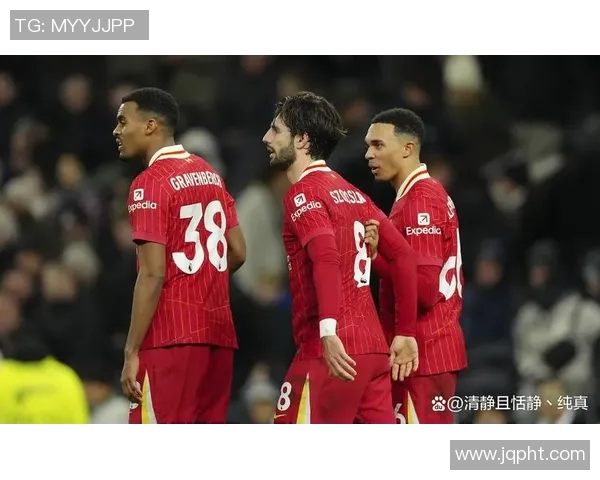 曼联遭利物浦绝杀，英超榜首之战步入白热化阶段